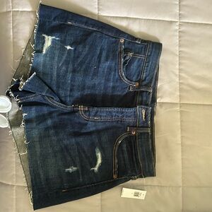 Never worn w/ tags! Old Navy jean shorts
